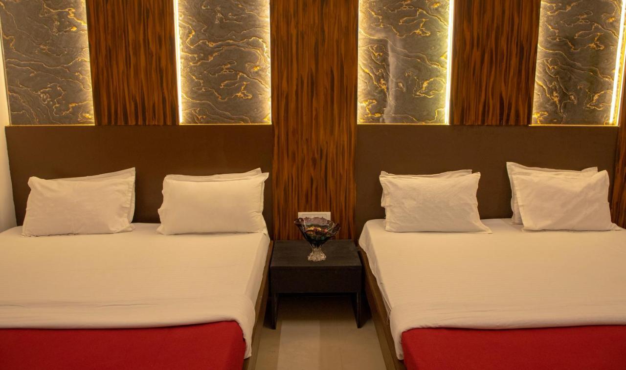 Empire Royale Hotel Мумбаи Экстерьер фото